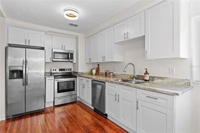 1175 HIGHLAND COURT N, St Petersburg, FL 33701