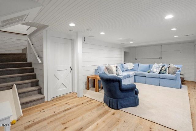 435 Yarmouth Road, Raleigh, NC 27608