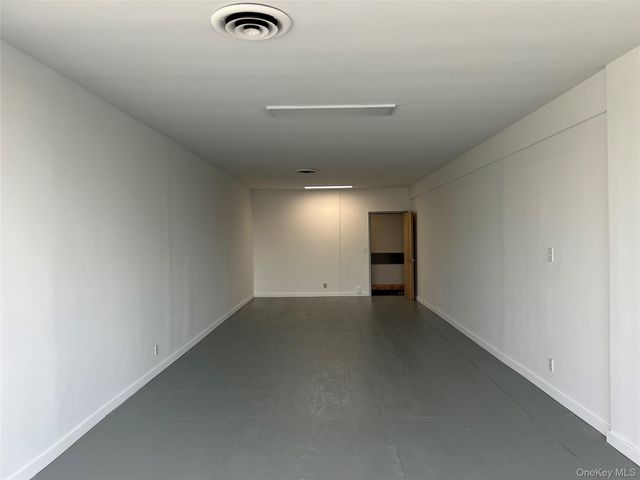 938 Port Washington Boulevard 4, Port Washington, NY 11050