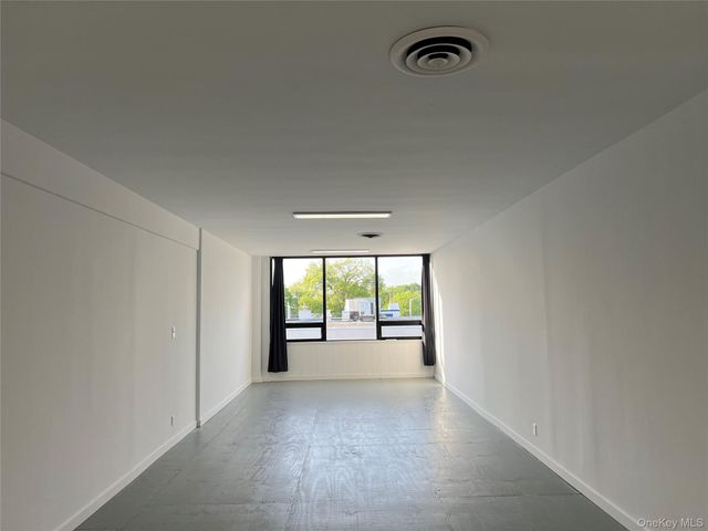 938 Port Washington Boulevard 4, Port Washington, NY 11050