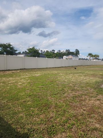 5527 Redleaf Rose Dr., Myrtle Beach, SC 29579