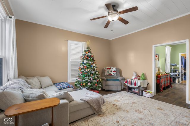 811 E Central Avenue, Greensburg, IN 47240