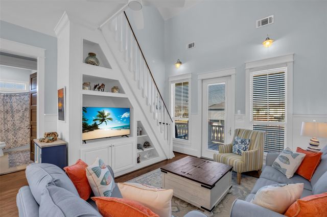 911 Tidelands Drive, Crystal Beach, TX 77650