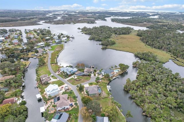 12054 W Broad Jump Court, Homosassa, FL 34448