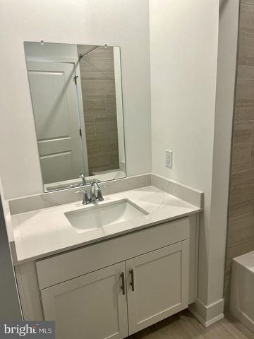 30308 RADFORD CT, Monroe Township, NJ 08831