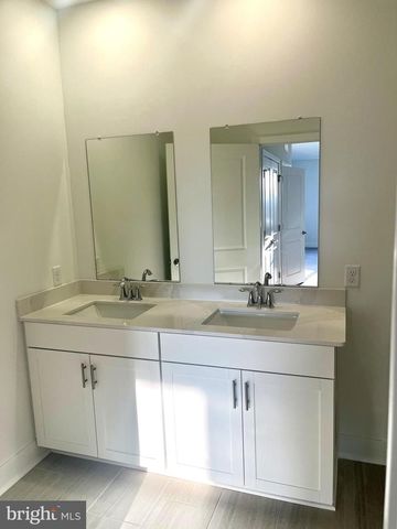 30308 RADFORD CT, Monroe Township, NJ 08831