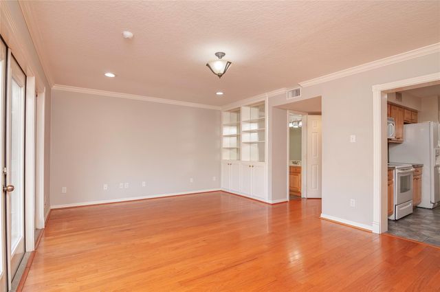 12979 Trail Hollow Drive, Houston, TX 77079