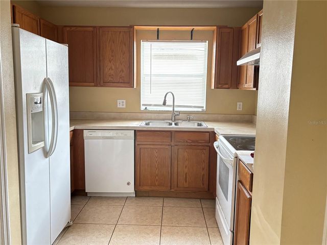 2326 NORTHERN LEAF STREET, Orlando, FL 32817