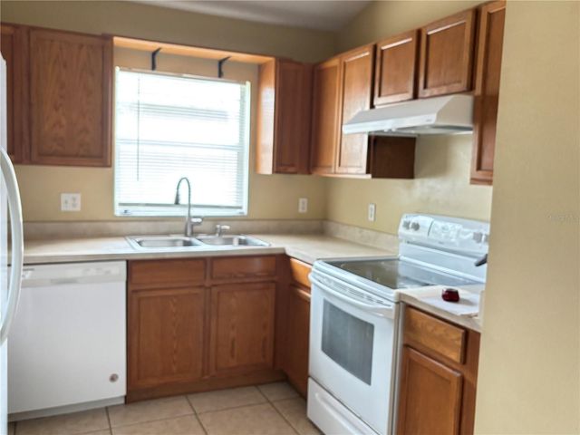 2326 NORTHERN LEAF STREET, Orlando, FL 32817