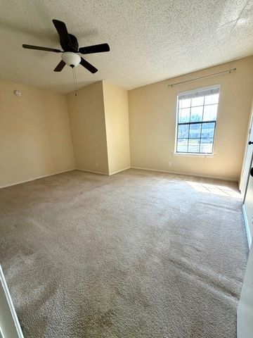 716 W Mulberry Street 1C, Denton, TX 76201