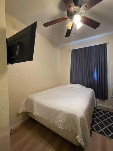 2043 Nassau Dr 2043, Riviera Beach, FL 33404