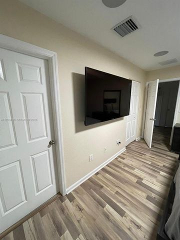 2043 Nassau Dr 2043, Riviera Beach, FL 33404