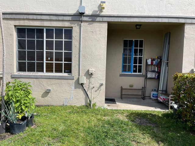 2043 Nassau Dr 2043, Riviera Beach, FL 33404