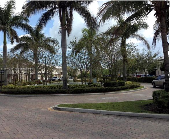 2043 Nassau Dr 2043, Riviera Beach, FL 33404