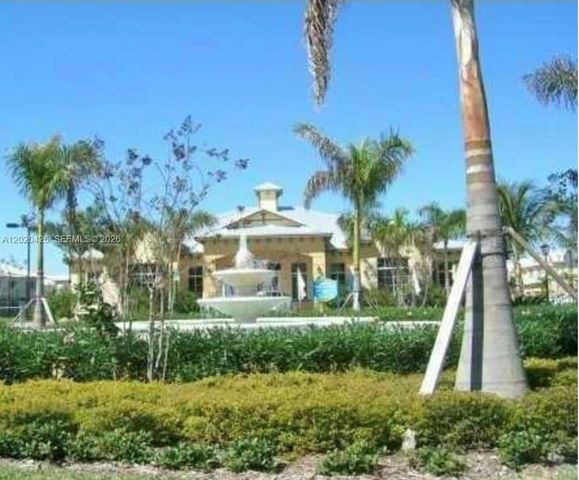 2043 Nassau Dr 2043, Riviera Beach, FL 33404