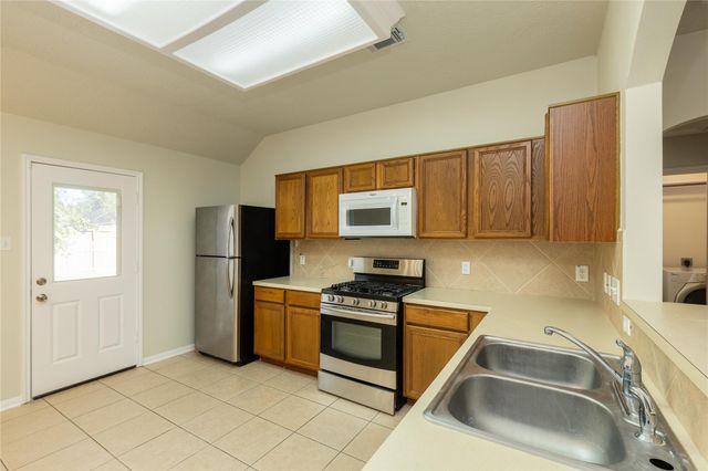 4611 Coral Rose Court, Humble, TX 77396