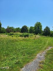 355 Buncombe Road, Blountville, TN 37617