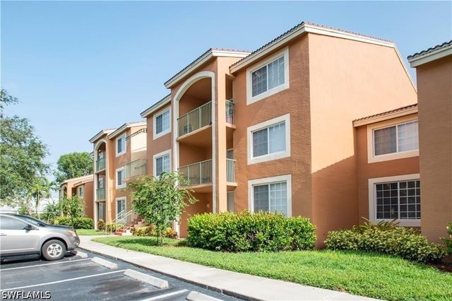 1220 Wildwood Lakes BLVD 201, Naples, FL 34104