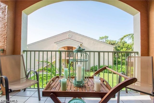 1220 Wildwood Lakes BLVD 201, Naples, FL 34104