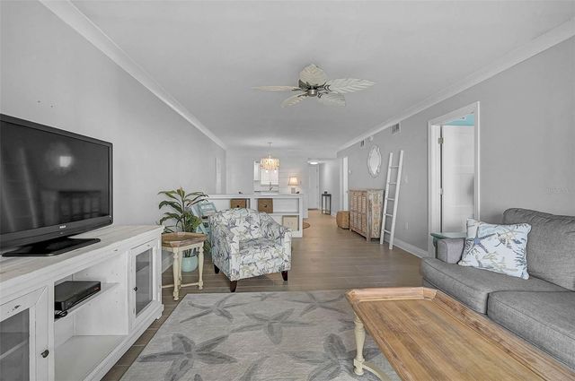 3585 LAKE BAYSHORE DRIVE J-301, Bradenton, FL 34205