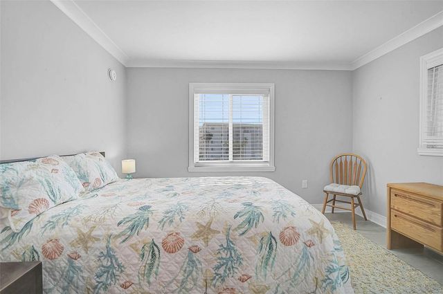 3585 LAKE BAYSHORE DRIVE J-301, Bradenton, FL 34205