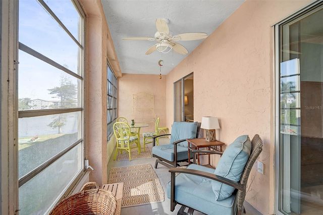3585 LAKE BAYSHORE DRIVE J-301, Bradenton, FL 34205