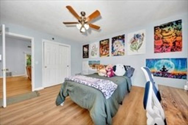 124 Tennis Plaza Rd 40, Dracut, MA 01826