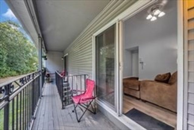 124 Tennis Plaza Rd 40, Dracut, MA 01826