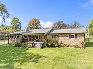 145 Allenwood Circle, Hendersonville, NC 28792