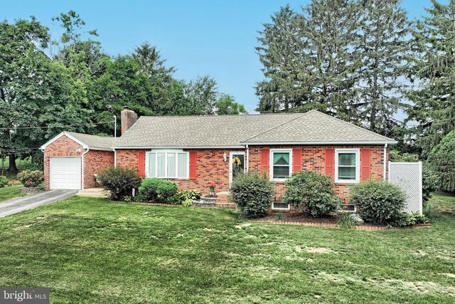 24 ADAMS ST, Windsor, PA 17366