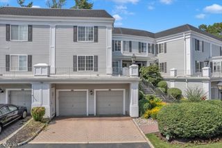 240 Riveredge Dr, Chatham Twp., NJ 07928