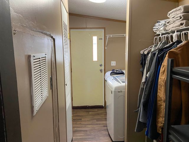 2001 E 53rd St S, Wichita, KS 67216