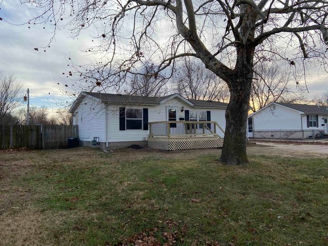 2001 E 53rd St S, Wichita, KS 67216