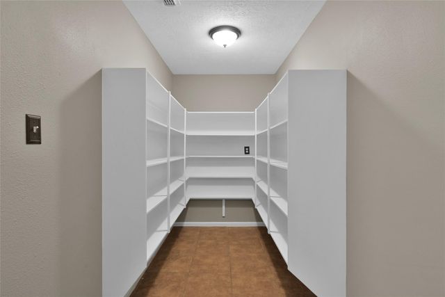 7102 Dillon Drive, Magnolia, TX 77354