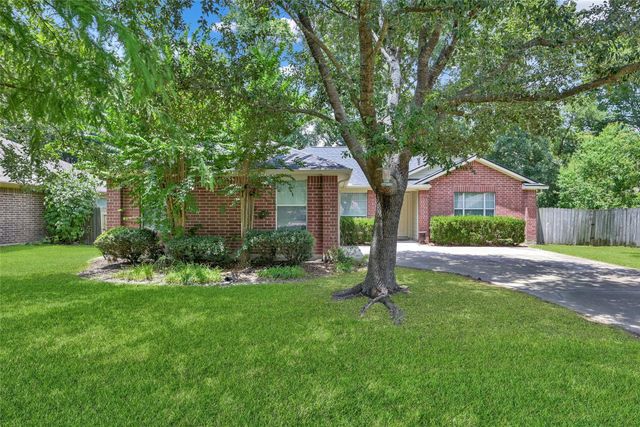 7102 Dillon Drive, Magnolia, TX 77354