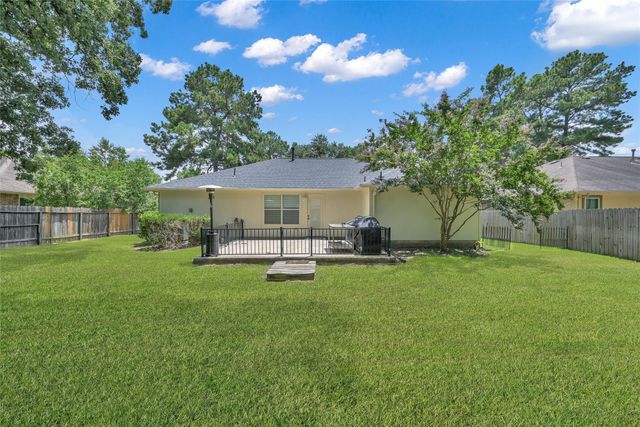 7102 Dillon Drive, Magnolia, TX 77354
