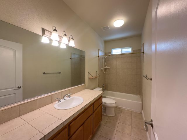 531 Fair Hill Drive, Redding, CA 96003