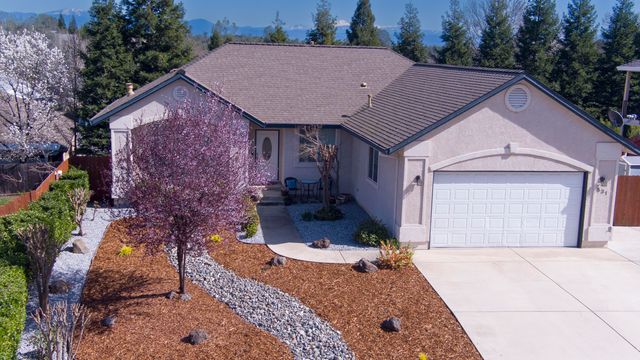531 Fair Hill Drive, Redding, CA 96003