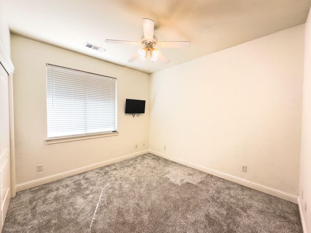 531 Fair Hill Drive, Redding, CA 96003