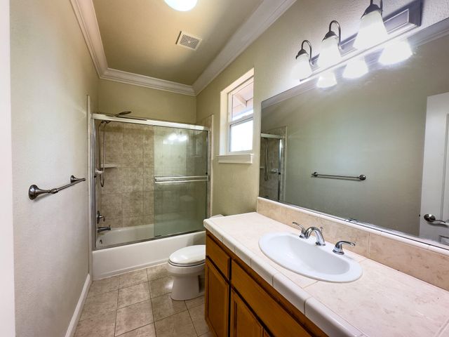 531 Fair Hill Drive, Redding, CA 96003