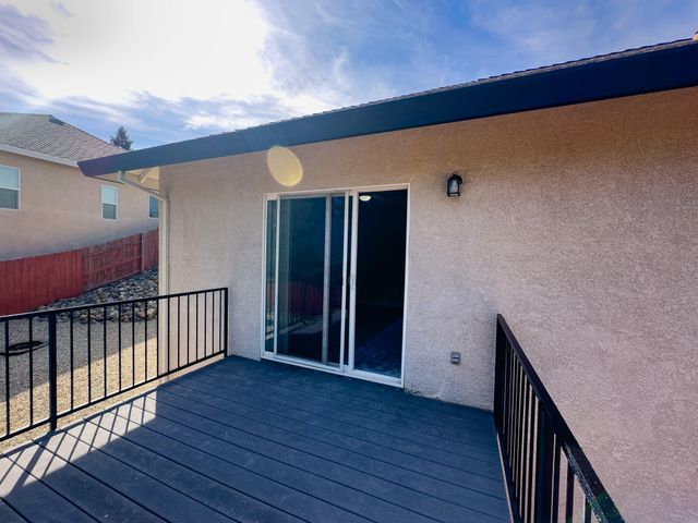 531 Fair Hill Drive, Redding, CA 96003