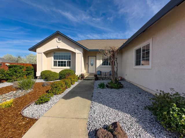 531 Fair Hill Drive, Redding, CA 96003