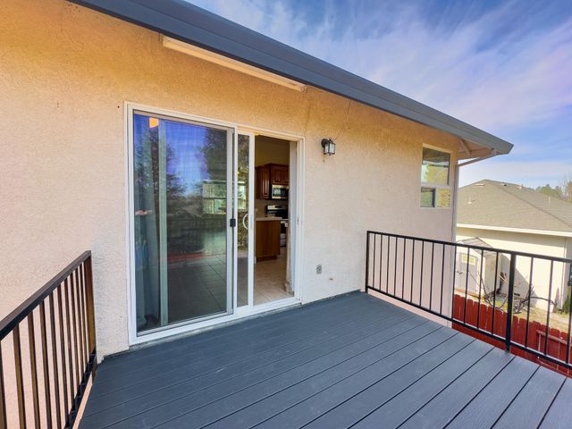 531 Fair Hill Drive, Redding, CA 96003