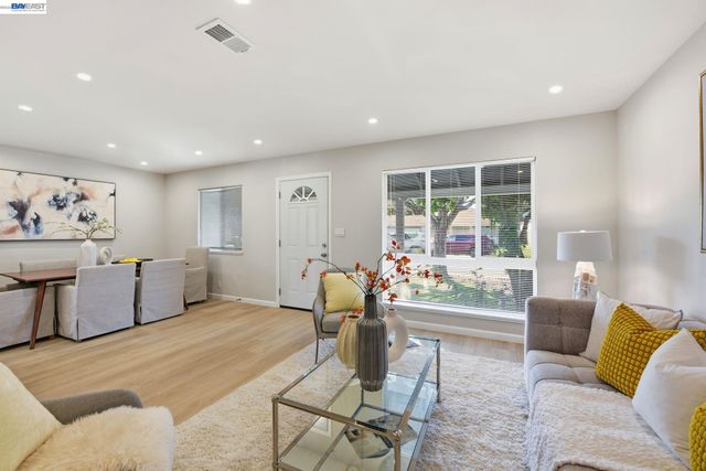 1559 Bandoni Ave, San Lorenzo, CA 94580