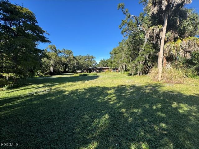 67 E Mariana AVE, North Fort Myers, FL 33917