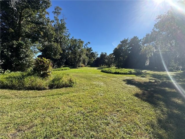 67 E Mariana AVE, North Fort Myers, FL 33917