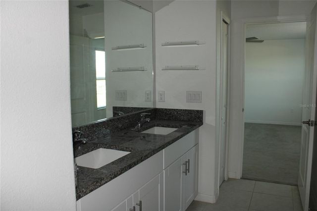 8526 40TH CIRCLE E, Palmetto, FL 34221