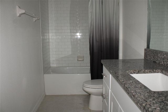 8526 40TH CIRCLE E, Palmetto, FL 34221