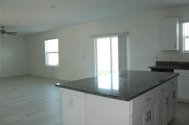 8526 40TH CIRCLE E, Palmetto, FL 34221