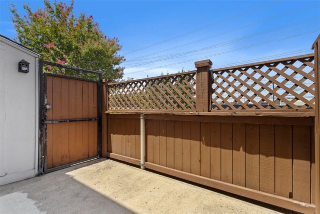 7801 Royal Lane, Dallas, TX 75230